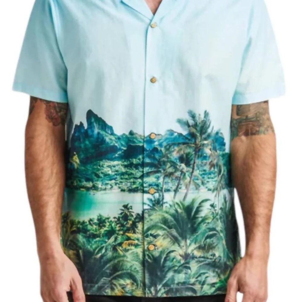 Tommy Bahama Signed Island Life" linen Hawaiian surf shirt.